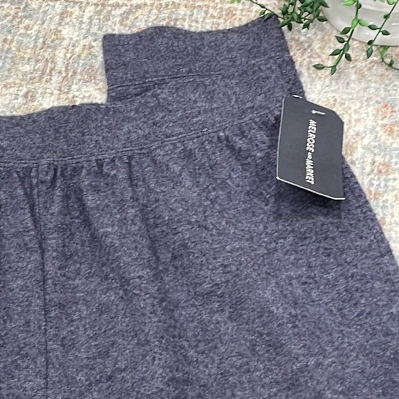 Melrose and Market joggers - Picture 2 of 6